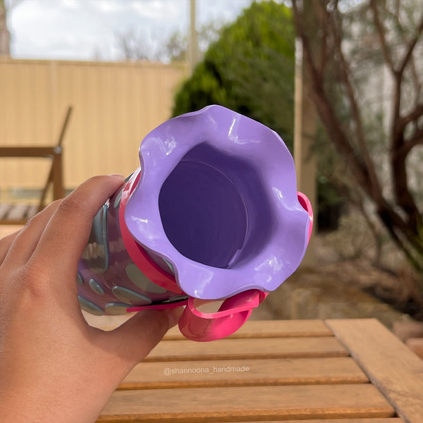 Wavy Bow Vase