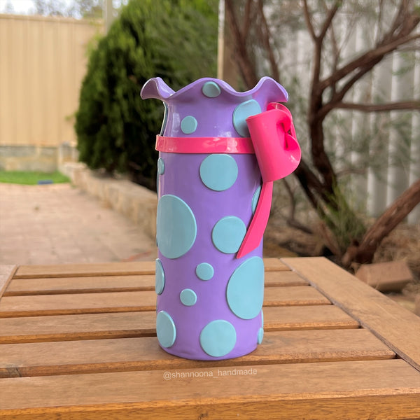 Wavy Bow Vase