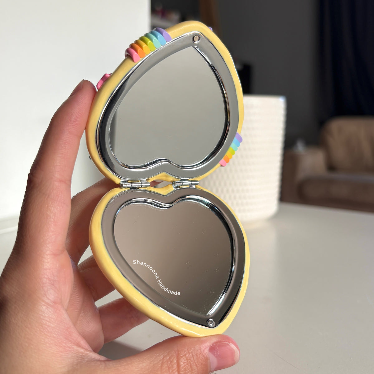 Rainbow Waves Compact Mirror - Yellow